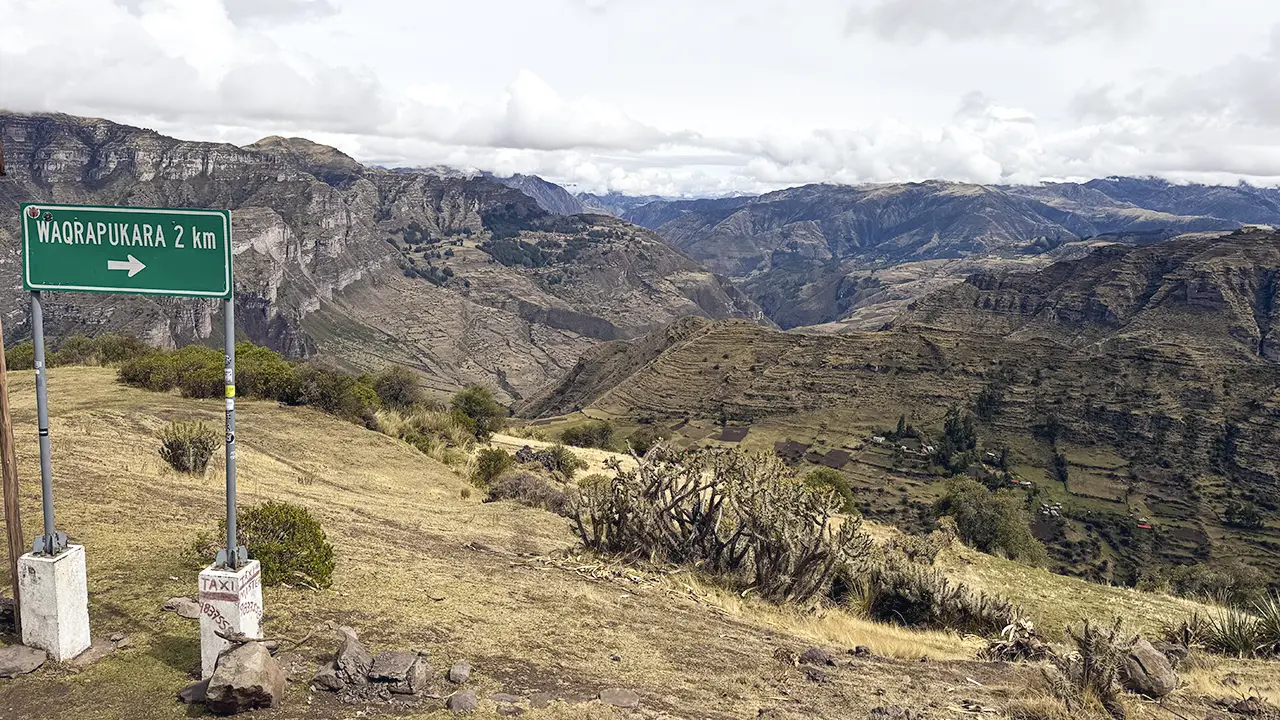 Ruta para llegar a Waqrapukara desde Cusco