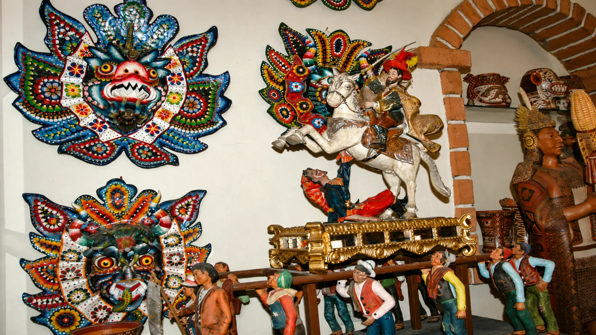 San Blas neighborhood artisan workshops and handicraft galleries