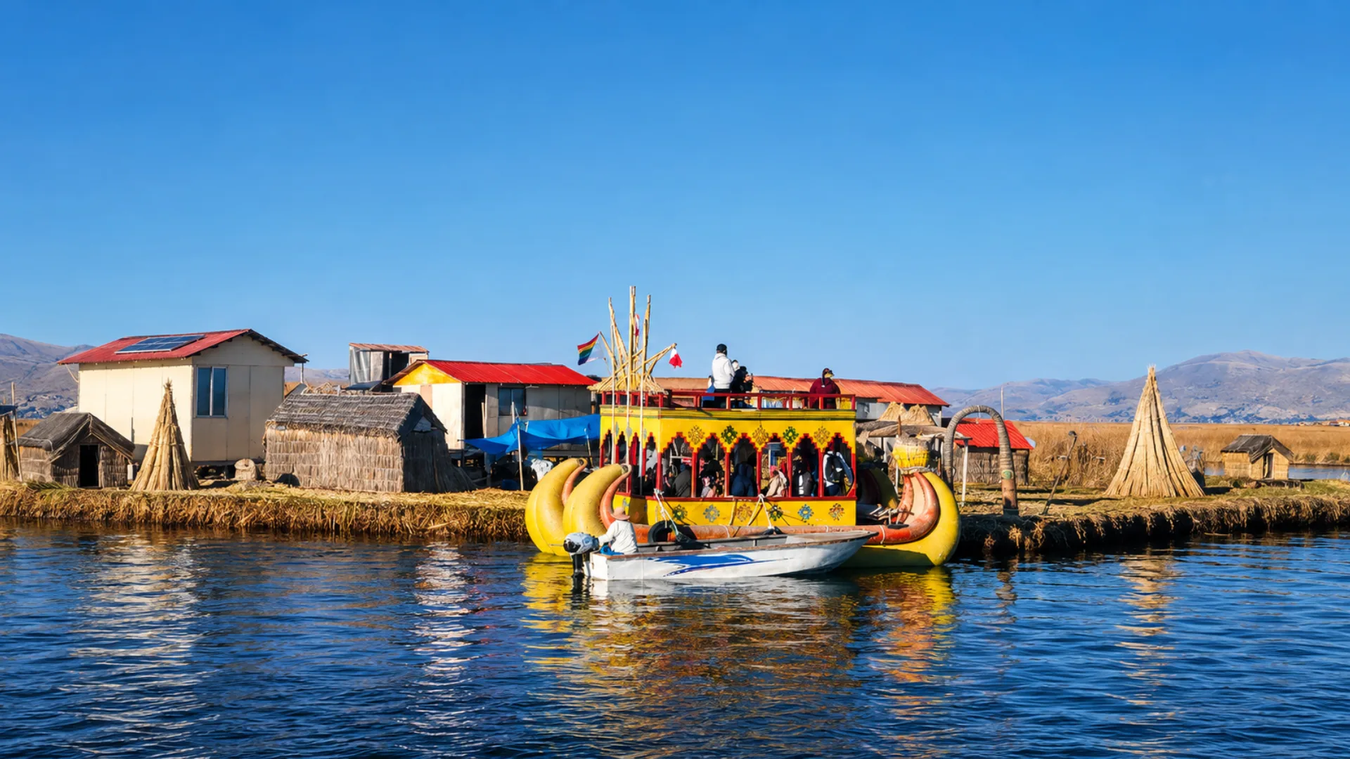 Small group boat tour to the Uros Islands