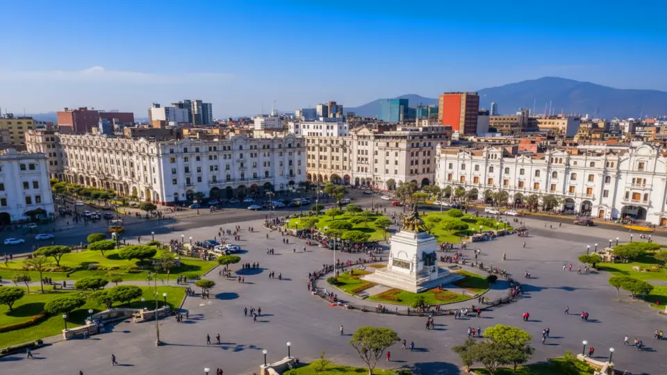 Plaza San Martín in Lima during the day