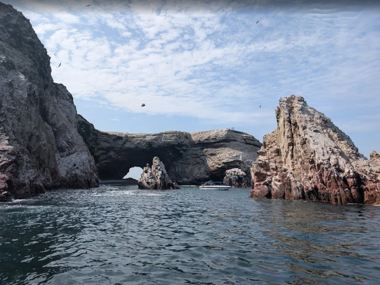 boat-tour-ballestas-islands