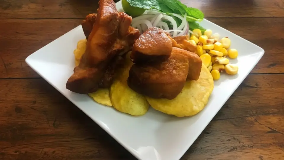 Cusco-style pork rind dish