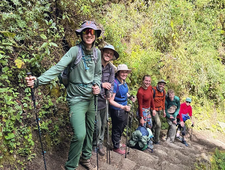 descent-from-phuyupatamarca-to-winay-wayna-inca-trail-4-days-3-nights-cusco-peru