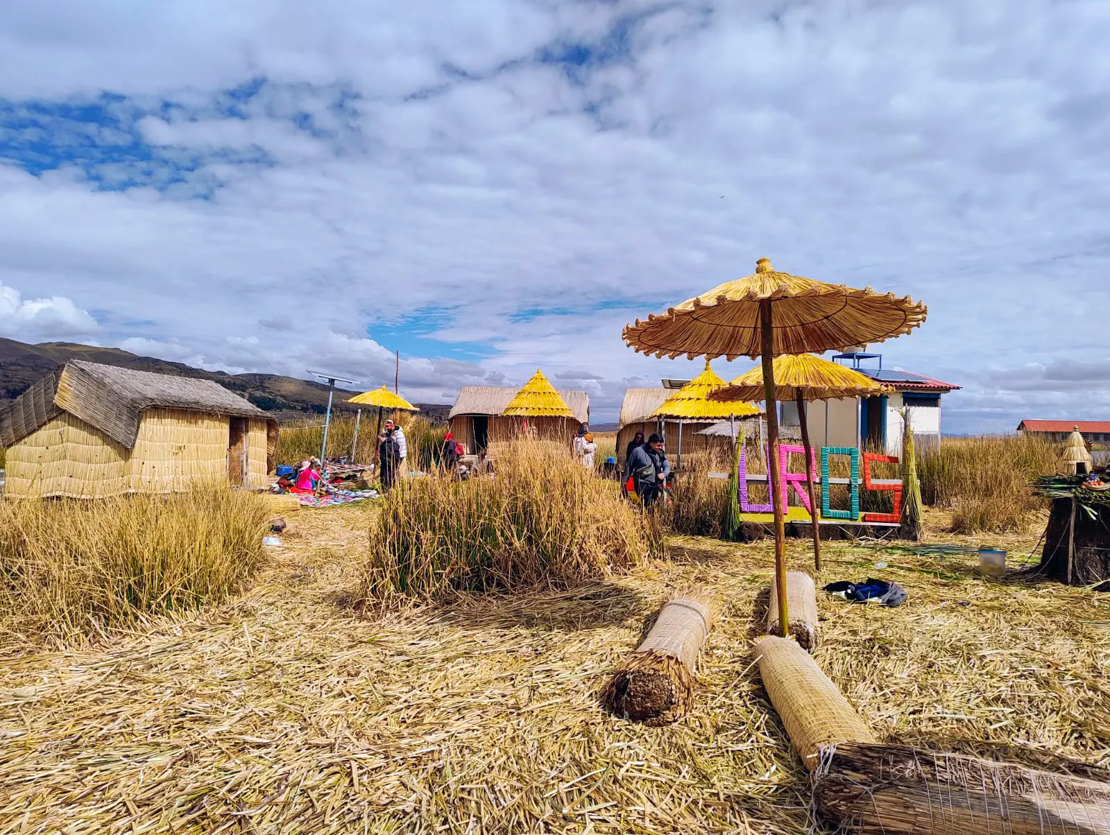 floating islands of uros