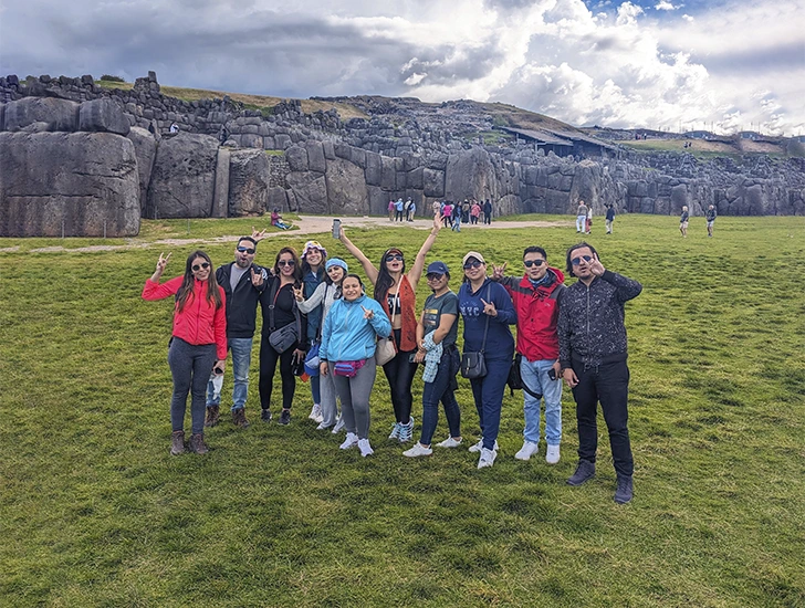 group-tour-cusco-city-tour-sacsayhuaman-peru