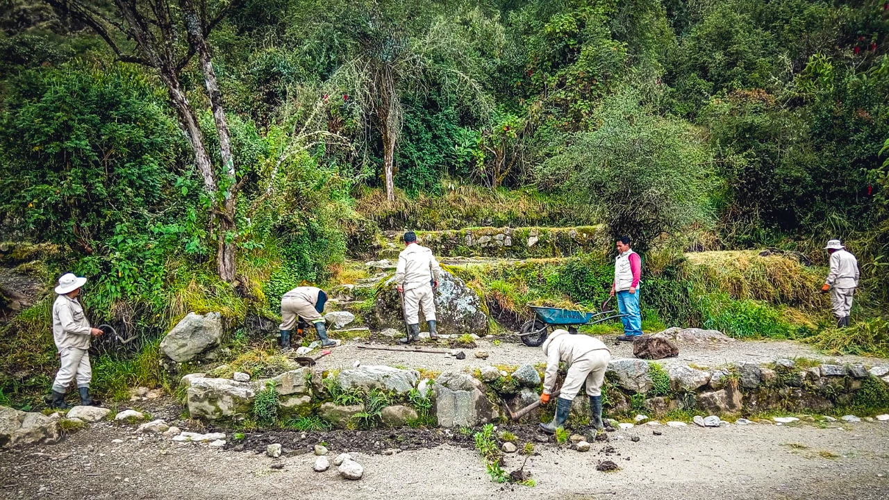 View of the Inca Trail in Cusco after conservation and maintenance work before its reopening on March 1, 2026.
