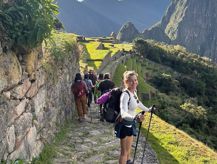 intipunku-sun-gate-view-of-machu-picchu-inca-trail-4-days-3-nights-cusco-peru
