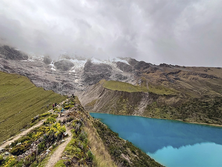 laguna-humantay-panoramica-dia-2-salkantay-trek-5-dias-4-noches