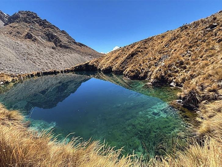 laguna-otorongo-7-lagunas-ausangate-cusco