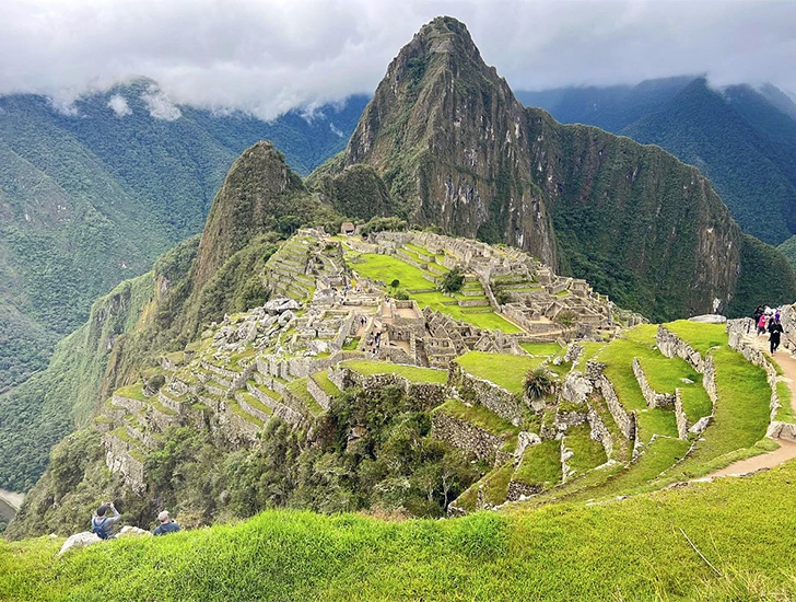 machu-picchu-inca-citadel-panorama