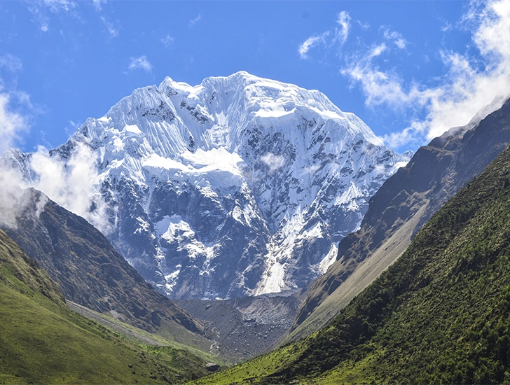 Caminata Salkantay y Humantay 2 días con Uros Expeditions, aventura corta por lagunas turquesas y montañas nevadas del Cusco