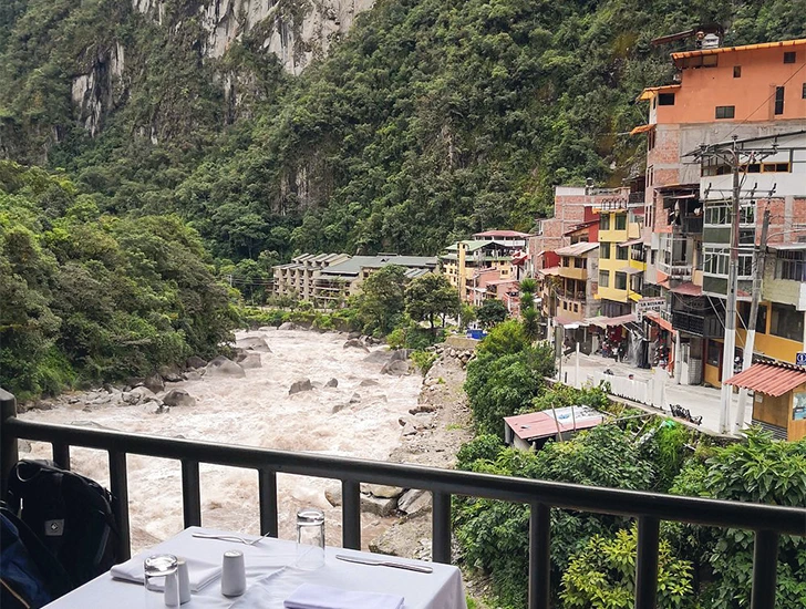 panoramic-view-machu-picchu-town-two-day-train-tour-uros-expeditions