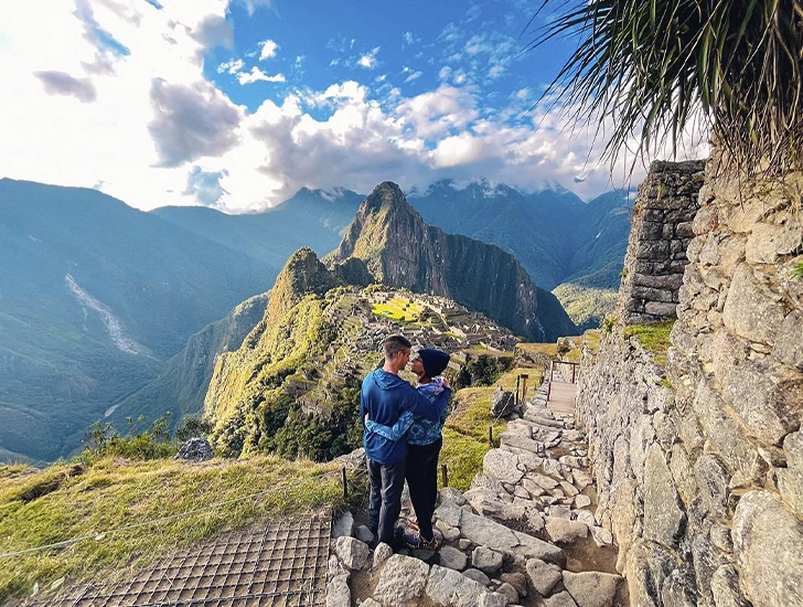 peru-9-days-uros-inca-trail-machu-picchu-uros-expeditions (2)