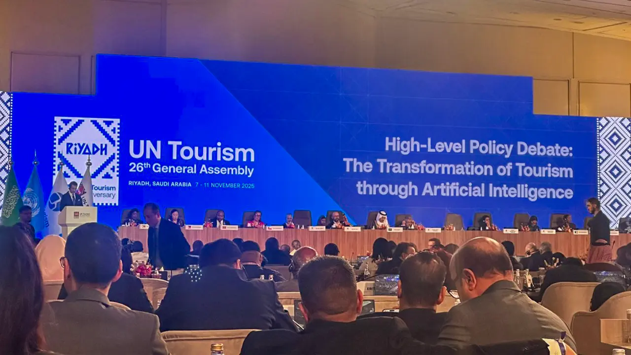 presents in Saudi Arabia the use of artificial intelligence to enhance tourism.