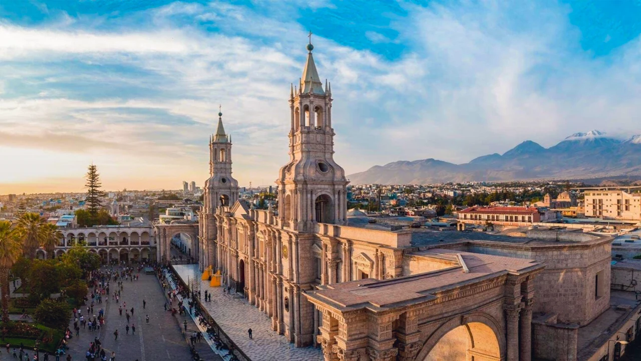 Travelers exploring Peru and Arequipa during the July 2026 long weekend