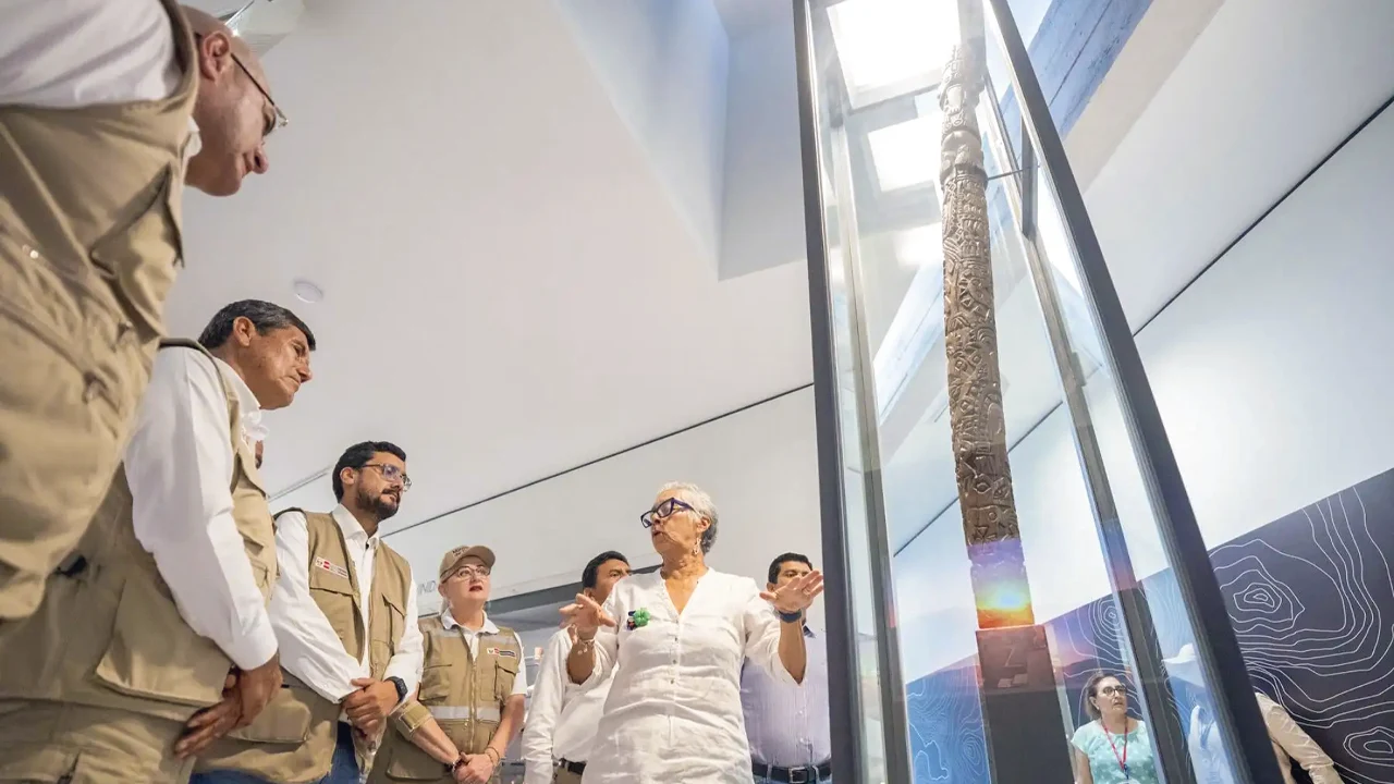 Ministers tour the Pachacámac Archaeological Sanctuary during an official visit to promote preservation and sustainable tourism.