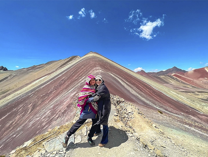 rainbow-mountain-vinicunca-cusco-6-days-tour-uros-expeditions