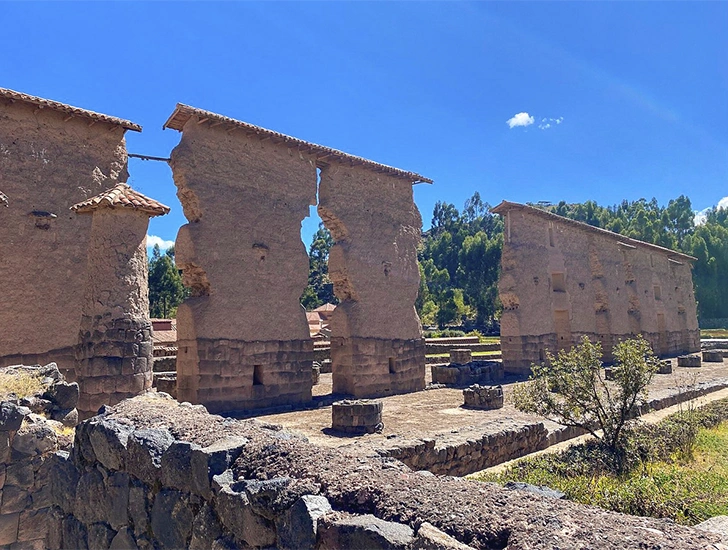 raqchi-archaeological-site-peru-7-days-6-nights-tour