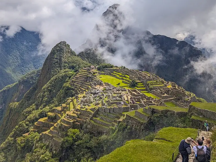 sacred valley machupicchu