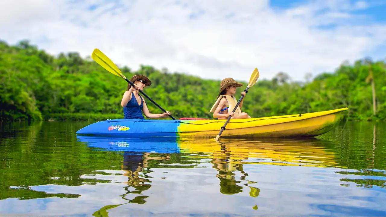 Tourists exploring the natural landscapes of San Martín in 2025