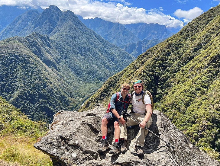 short-inca-trail-to-machu-picchu-uros-expeditions