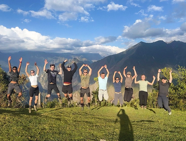 tourists-at-llactapata-day-4-salkantay-trek-5-days-4-nights