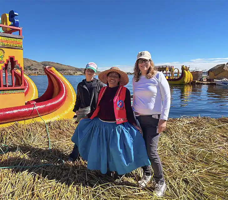 Lake Titicaca tour with Uros Expeditions, boat trip across the floating Uros islands and stunning landscapes of Puno