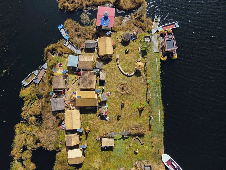 uros-islands-day-tour-peru-machu-picchu-route-uros-expeditions