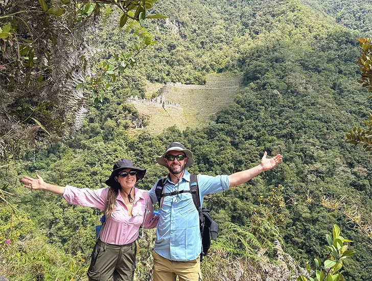 winay-wayna-inca-site-short-inca-trail-uros-expeditions